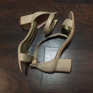 Eunicer nude block heels